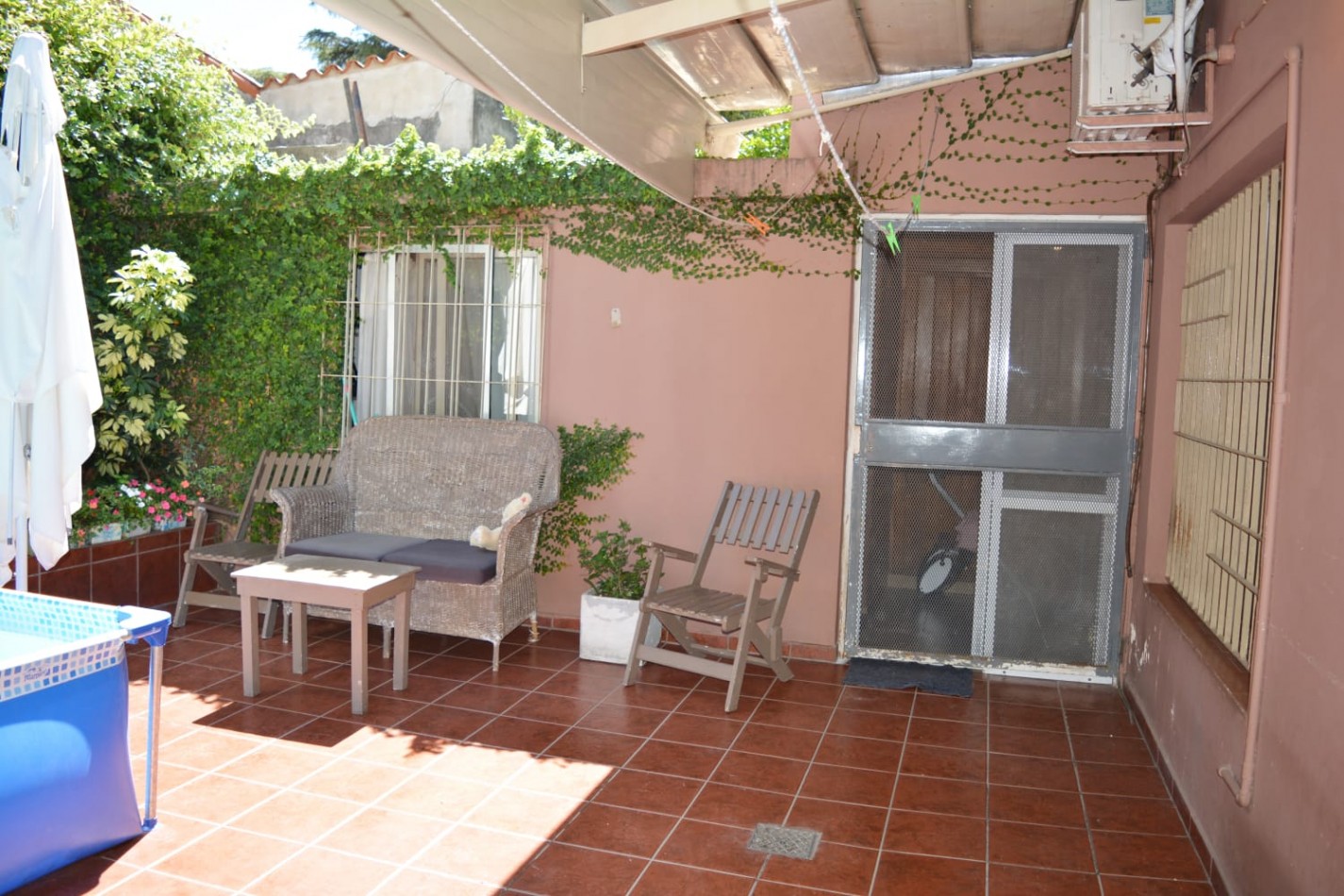 ALQUILER-FISHERTON-CASA 2 DORMITORIOS-IMPECABLE