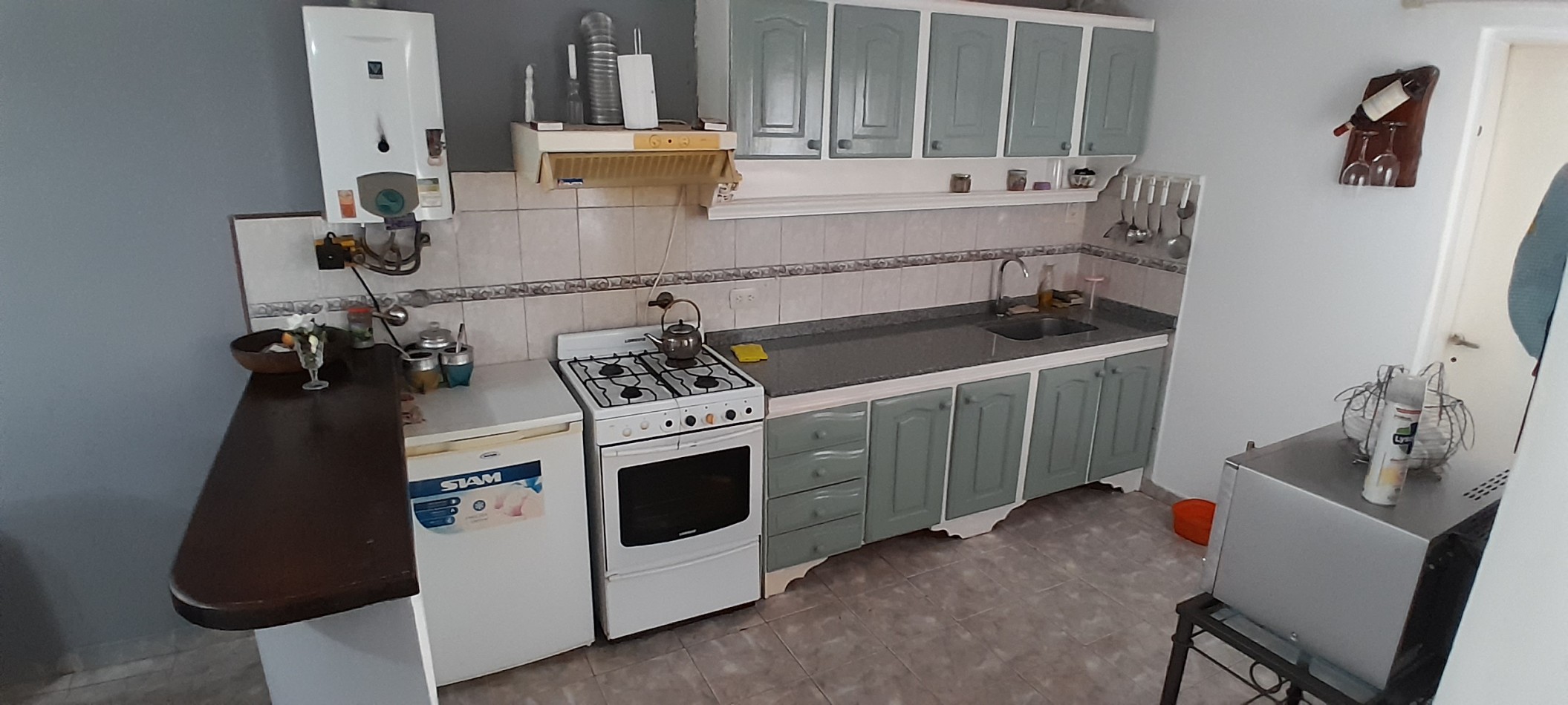 VENTA-CASA 2 PLANTAS-INGRESOS INDEPENDIENTE-REFORMADA