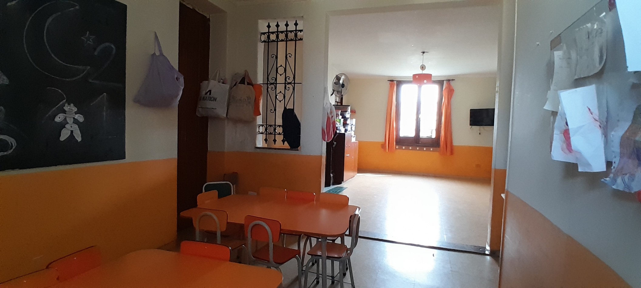 VENTA-ALBERDI-CASA CON PARQUE ARBOLADO-POSIBILIDAD DE INVERSION-UNIDAD INSTITUCIONAL