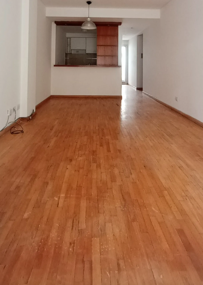 VENTA-MONOAMBIENTE CON 2 PATIOS-JUJUY 1800