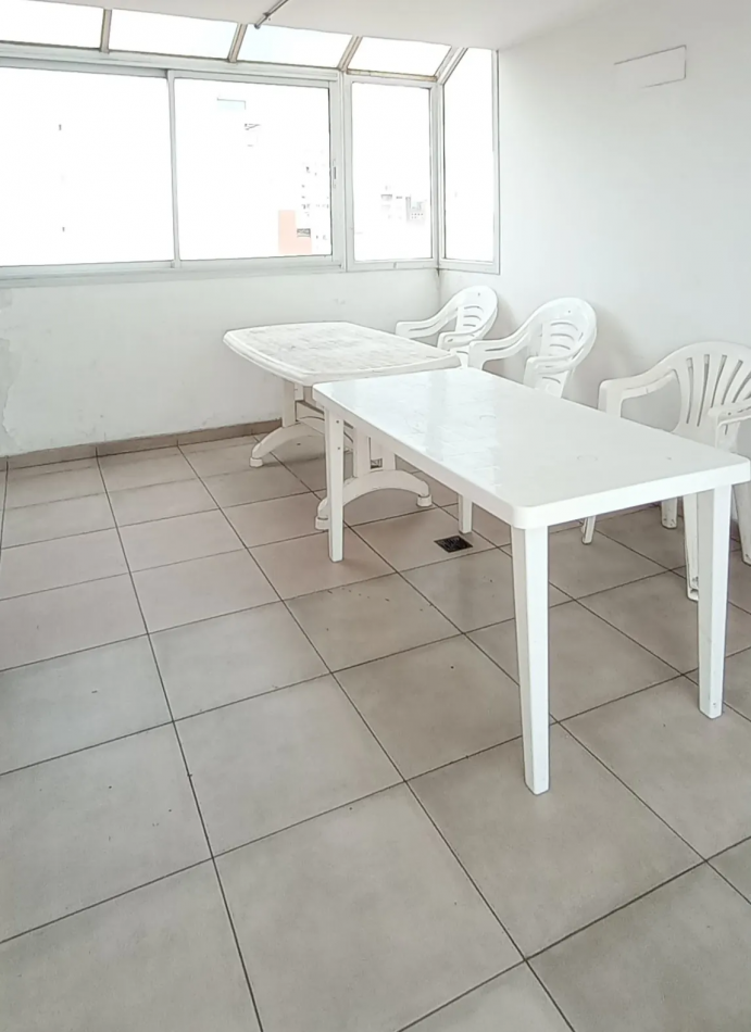 VENTA-MONOAMBIENTE CON 2 PATIOS-JUJUY 1800
