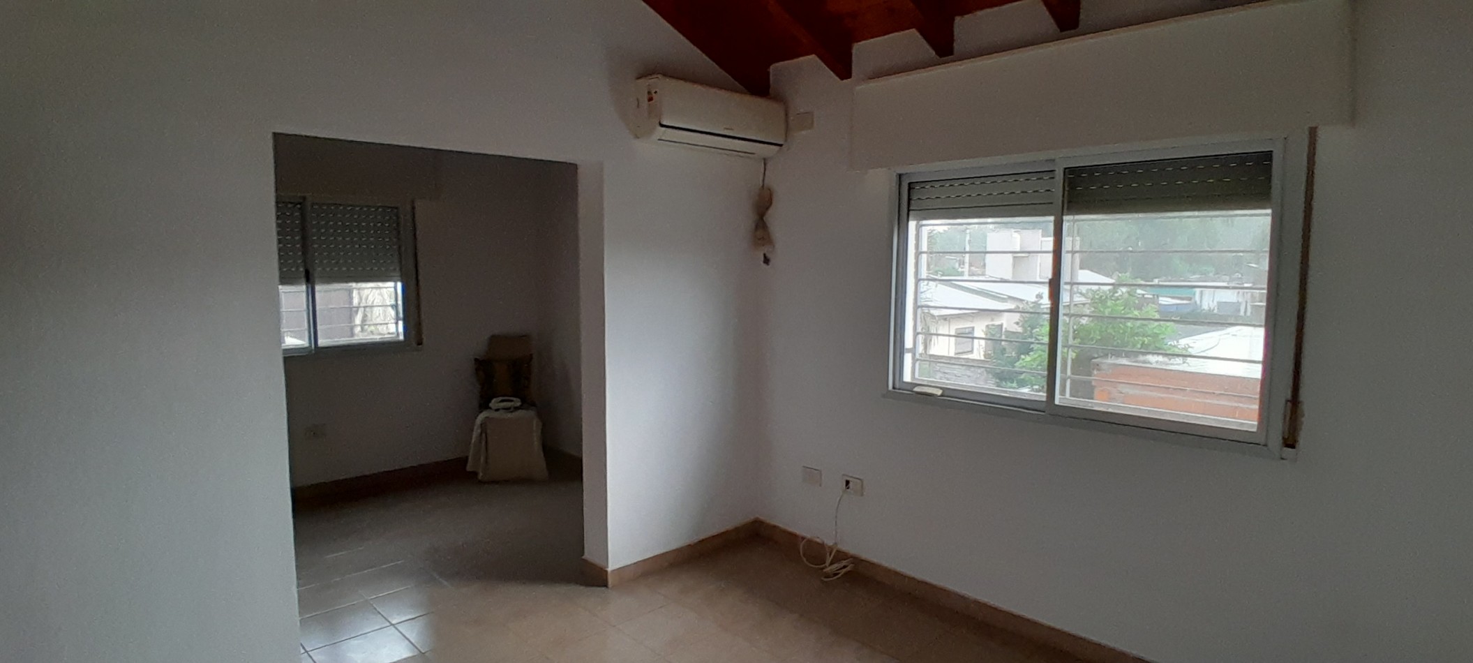 ALQUILER-BARRIO TANGO-CASA 2 DORMITORIOS-COCHERA-JARDIN