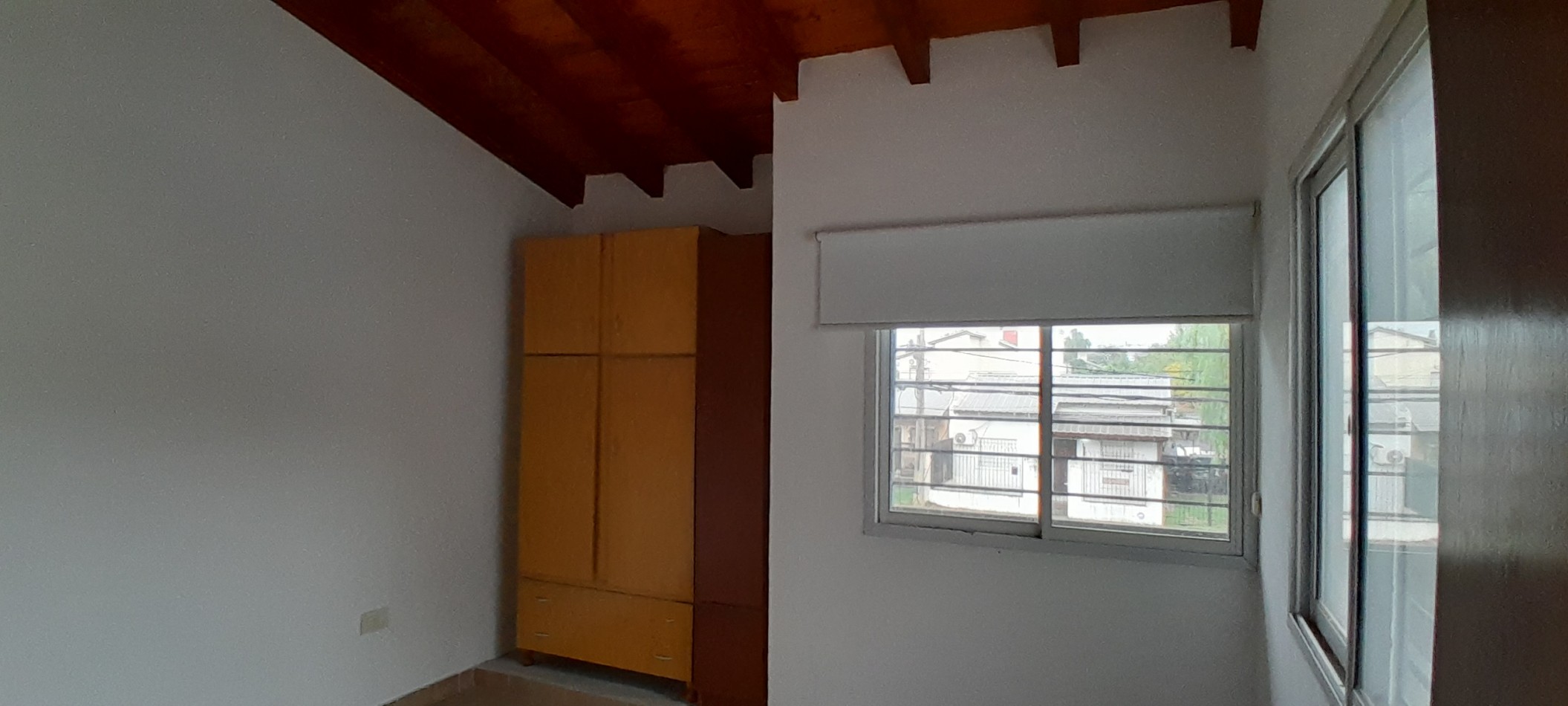 ALQUILER-BARRIO TANGO-CASA 2 DORMITORIOS-COCHERA-JARDIN