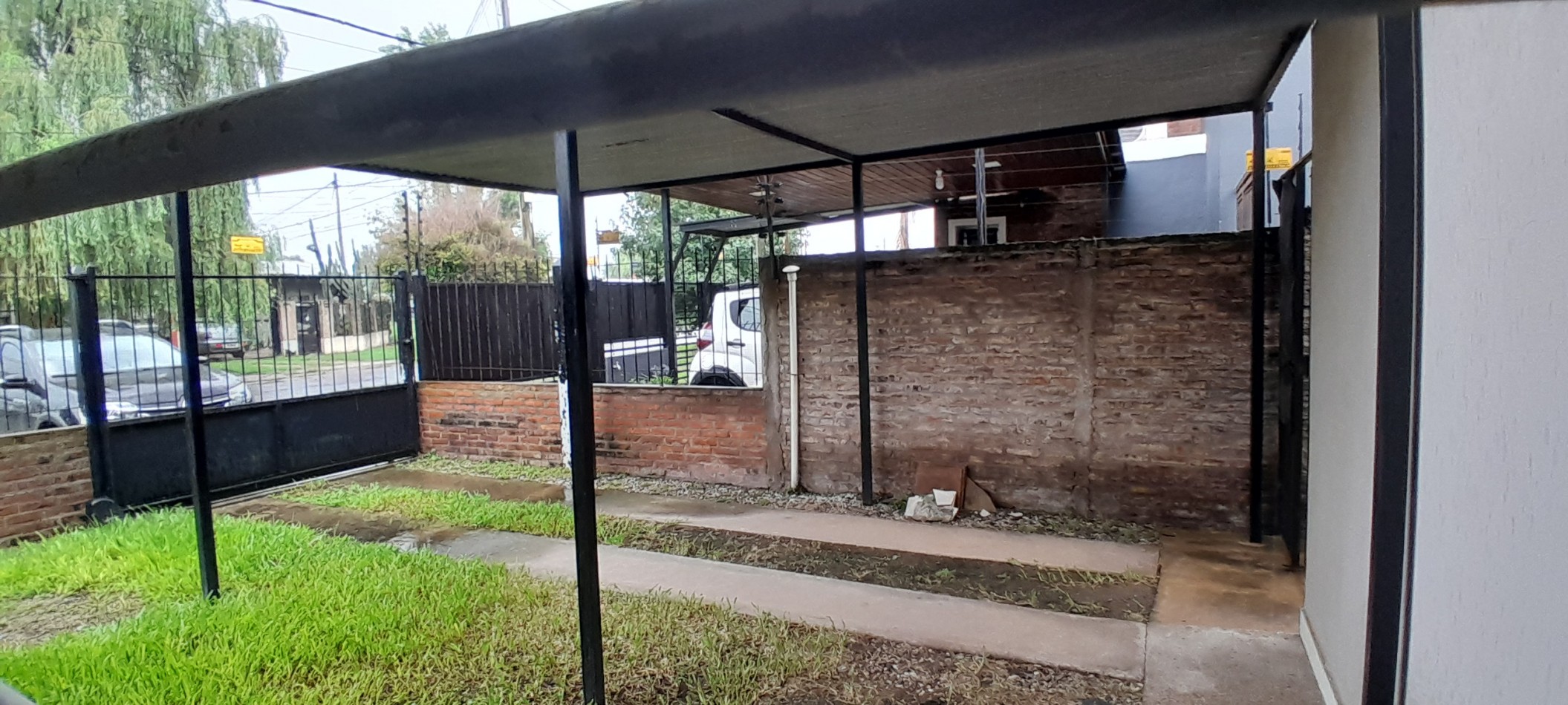 ALQUILER-BARRIO TANGO-CASA 2 DORMITORIOS-COCHERA-JARDIN