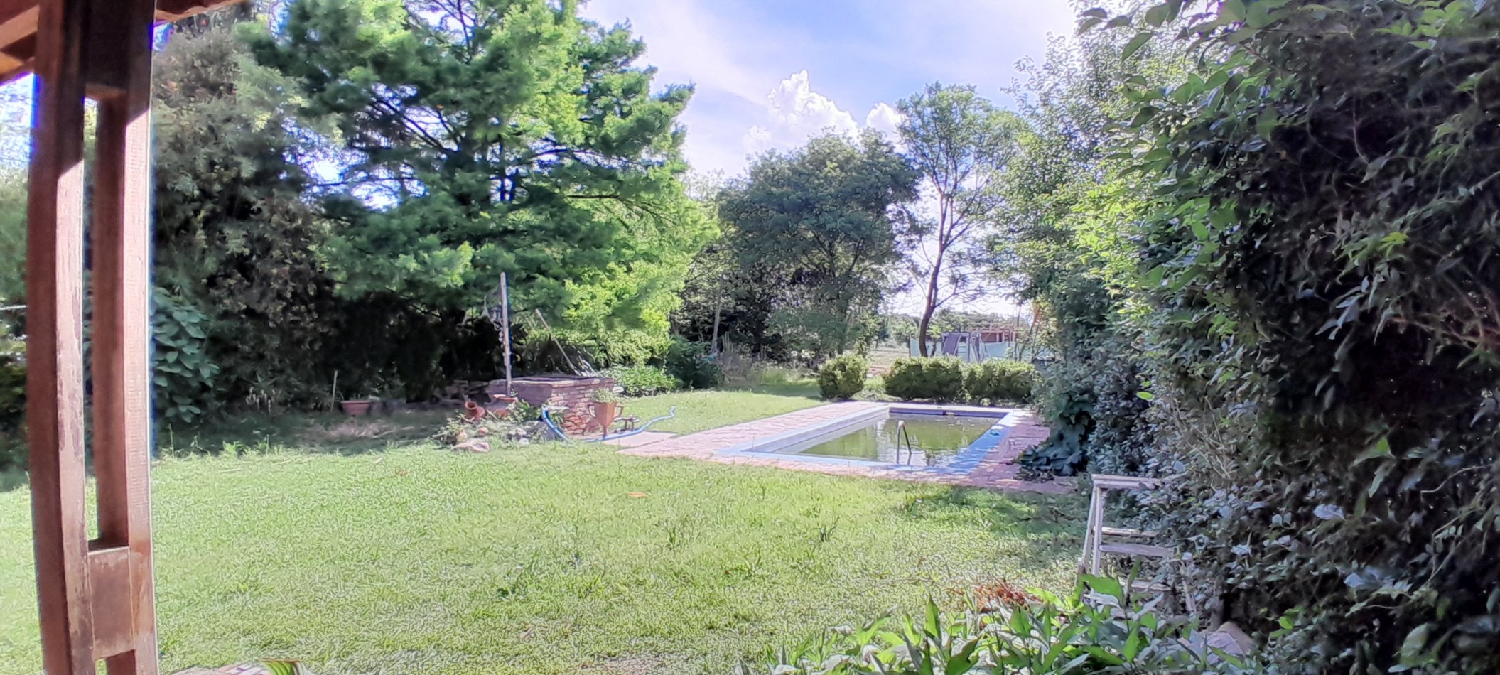 VENTA-BARIO LOS MORROS-FUNES-3 DORMITORIOS-BAÑO-PARQUE-PILETA