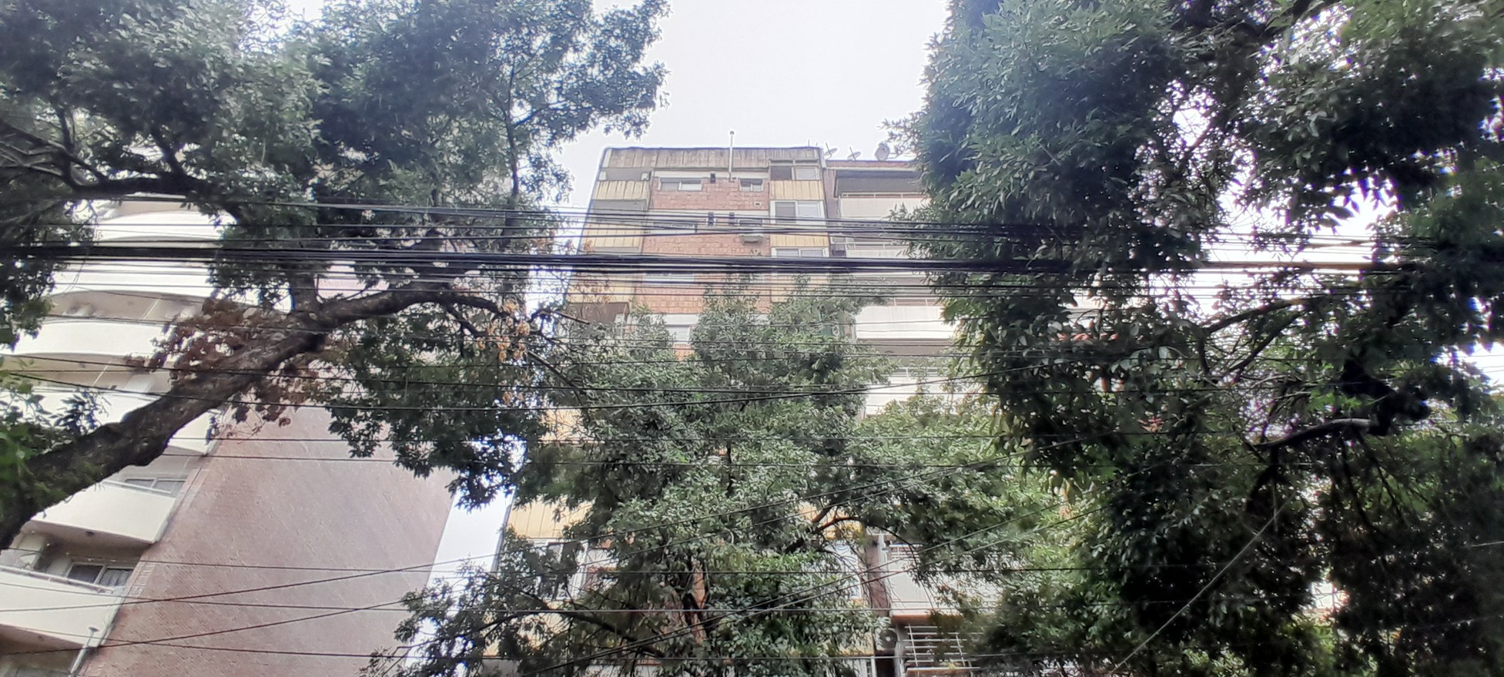 ALQUILER-PARAGUAY 1700-1 DORMITORIO-SEMI PISO-IMPECABLE