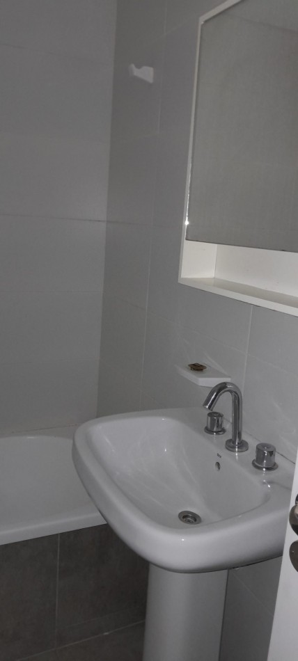 ALQUILER-PALOS VERDES-DEPARTAMENTO 2 DORM-COCHERA-BALCON CON PARRILLERO