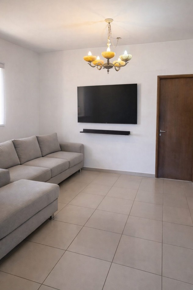 VENTA-CASA-CHUBUT 6700-3 DORMITORIOS-COCHERA-JARDIN