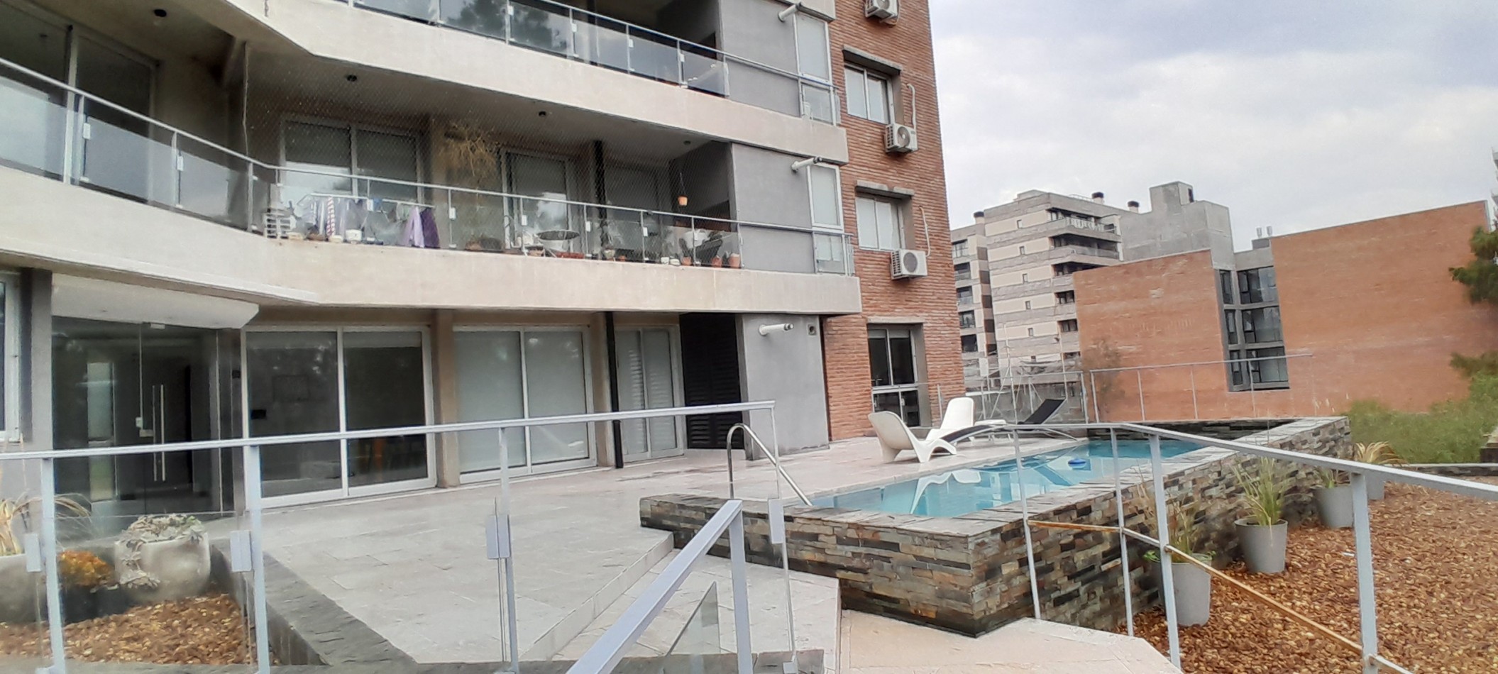 VENTA-DEPARTAMENTO 2 DORMITORIOS-PILETA-GYM-SUM-QUINCHO