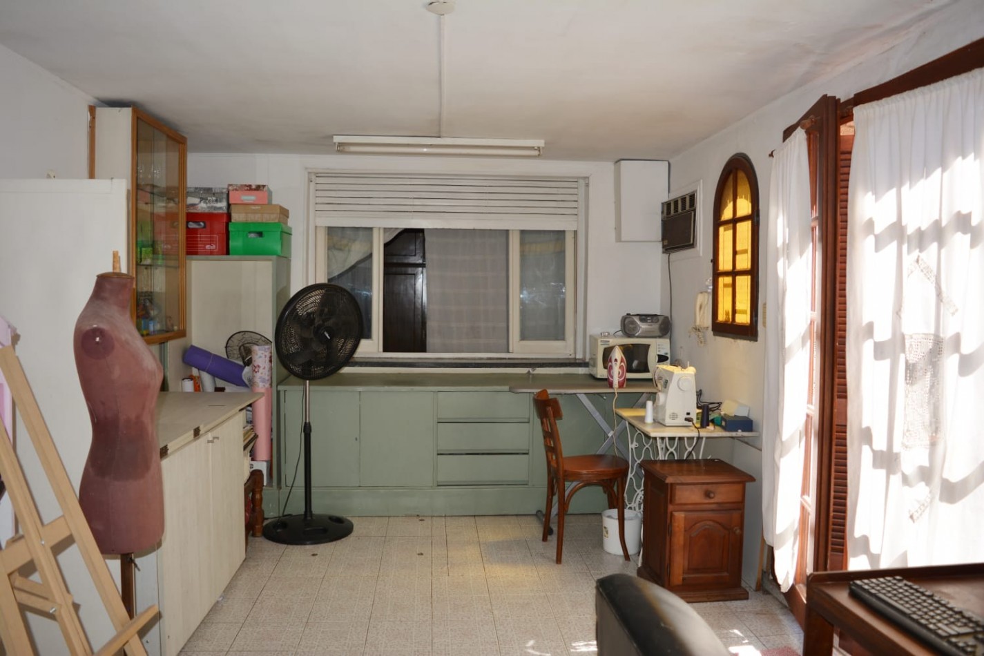 VENTA-FISHERTON-CASA 2 DORMITORIOS-IMPECABLE