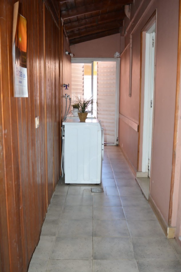 VENTA-FISHERTON-CASA 2 DORMITORIOS-IMPECABLE