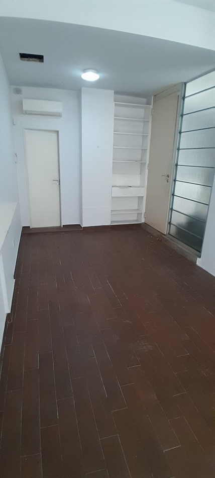 ALQUILER-PLANTA BAJA-OFICINA-IMPECABLE-A/A-BAÑO-TERRAZA PRIVADA
