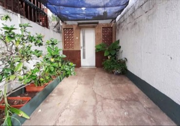 INTERNA UNICA-DOS DORMITORIOS-PATIO-TERRAZA